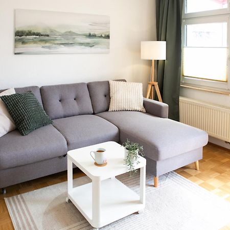 2 Zimmer, Bett Und Schlafsofa, Balkon, Waschmaschine L Lipsia Esterno foto
